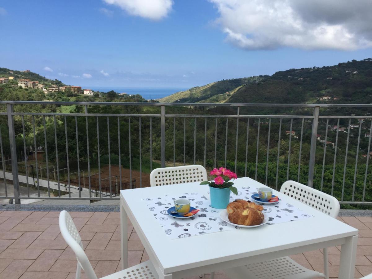 Bed and Breakfast Vista D'Amare à Buonvicino Extérieur photo
